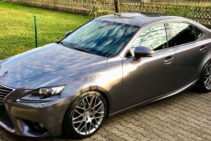 Lexus IS 300 212.000 km 14.690 &euro; Kühbach 86556