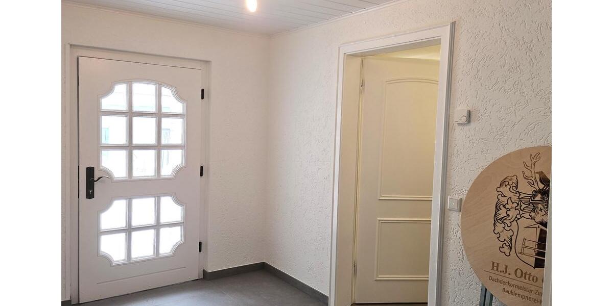 Einfamilienhaus Wipperfürth - 5 Zimmer, 227 m&sup2;, 2.500&euro; | Angebot:25988677