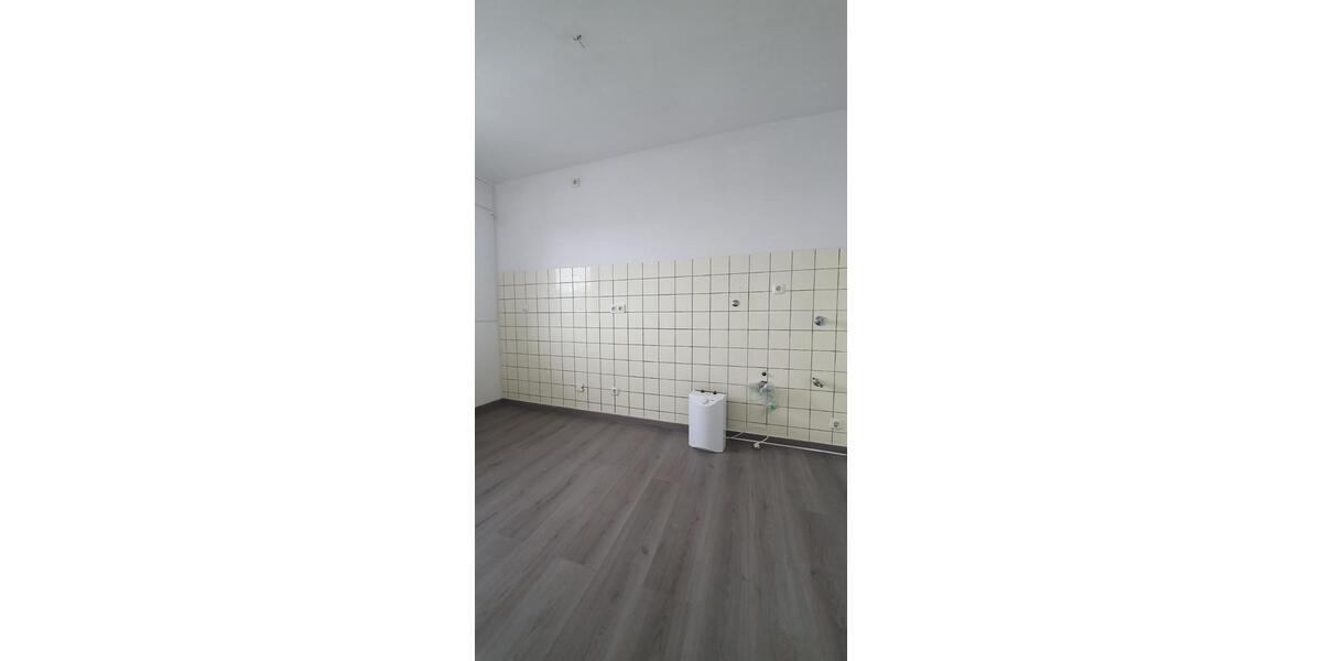 Erdgeschoßwohnung Siegen - 3 Zimmer, 85 m&sup2;, 640&euro; | Angebot:26300935