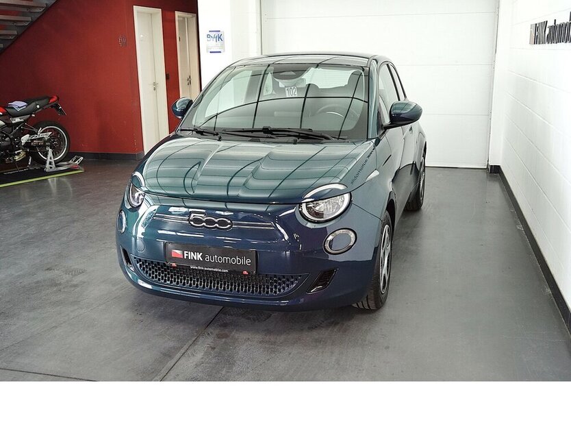 500e Action Carplay Android Automatik 1.Hand