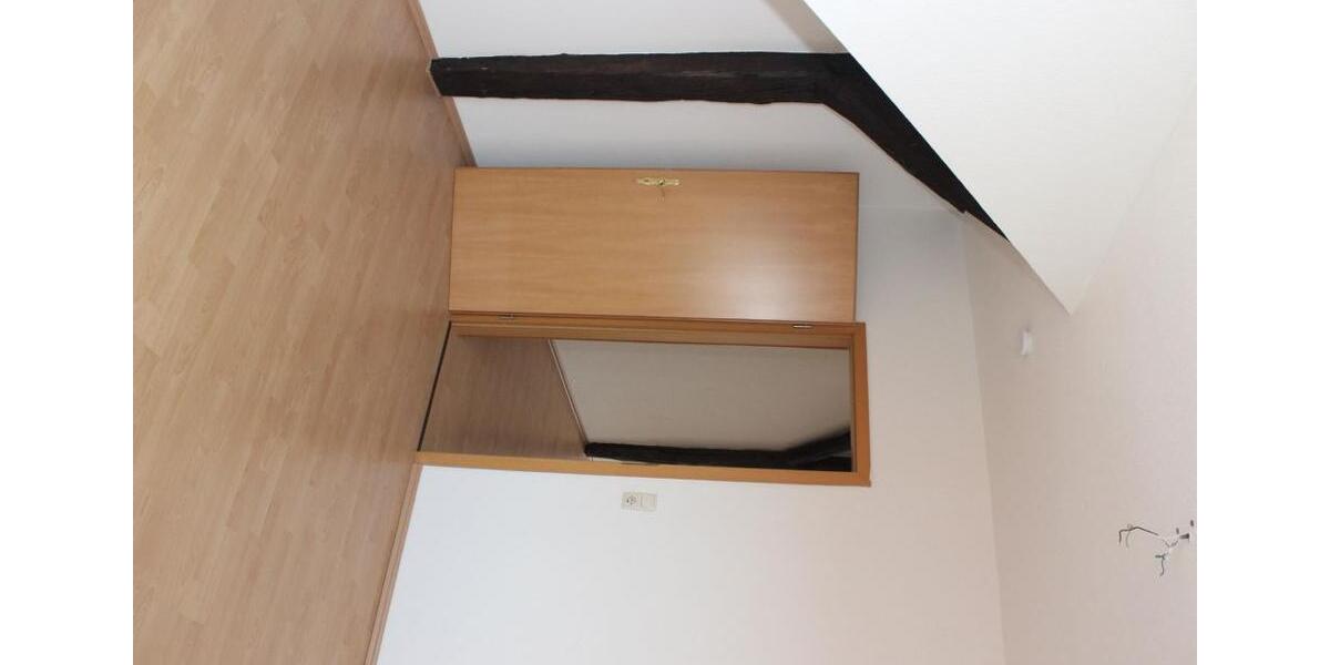 Dachgeschoßwohnung Hagenow - 4 Zimmer, 85 m&sup2;, 590&euro; | Angebot:25868132