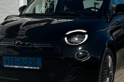 Fiat 500e 9.320 km 19.900 € Burg 39288