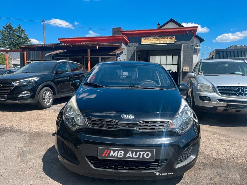 Kia Rio 280.000 km 2.250 € Saarwellingen 66793