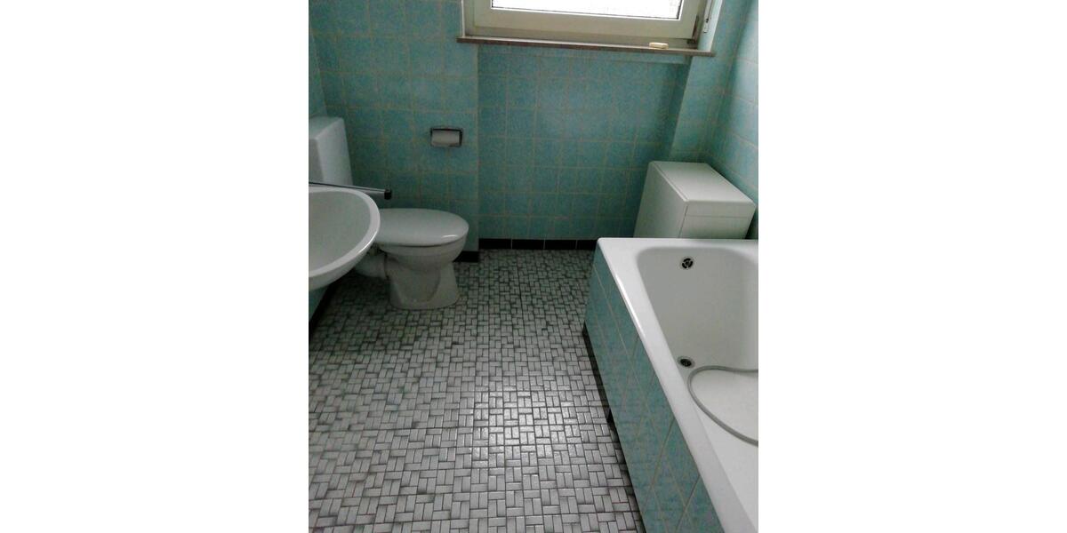 Mehrfamilienhaus, Wohnhaus Biebertal - 13 Zimmer, 340 m&sup2;, 420.000&euro; | Angebot:26802986