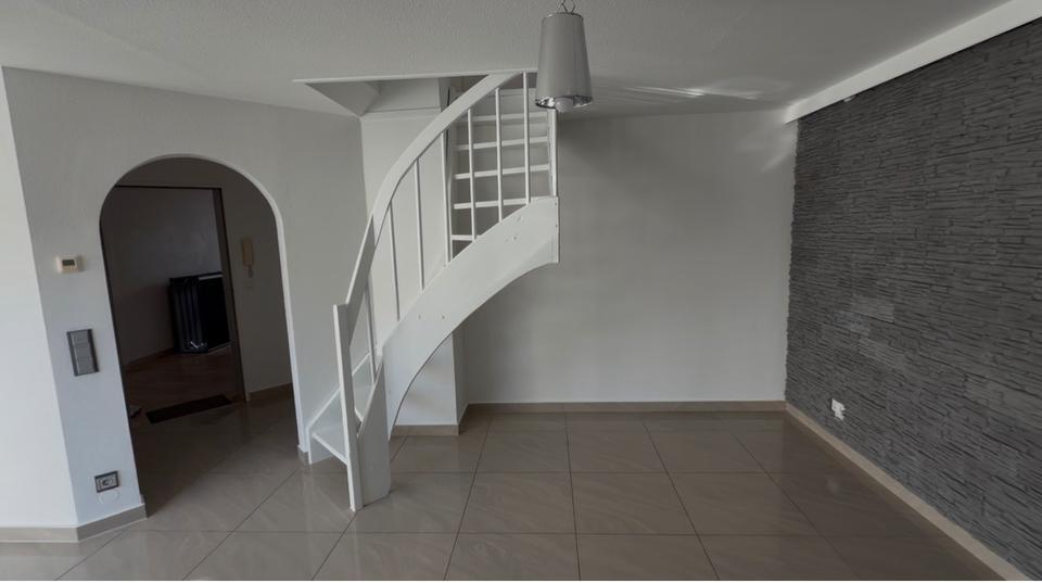 Maisonettenwohnung Schwieberdingen - 3.5 Zimmer, 78 m&sup2;, 1.250&euro; | Angebot:25965682