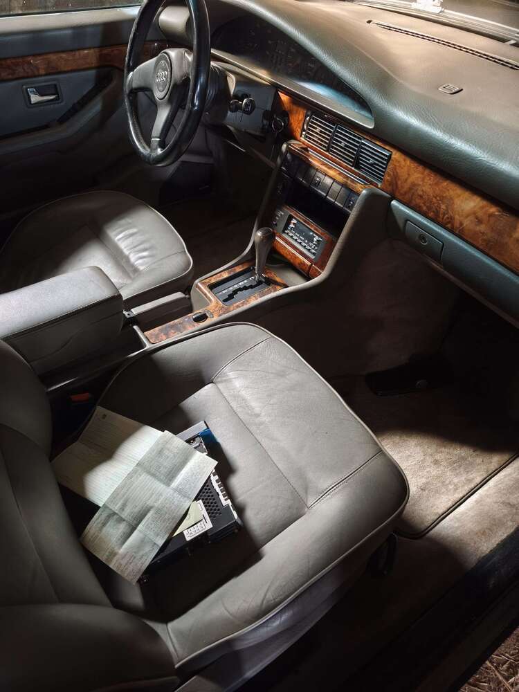 V8