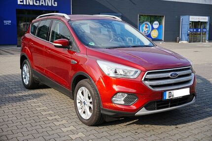 Ford Kuga 131.364 km 13.290 &euro; Düsseldorf 40627