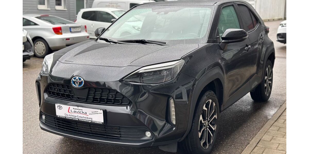 Toyota Yaris 68.000 km 22.900 &euro; Villingen-Schwenningen 78056