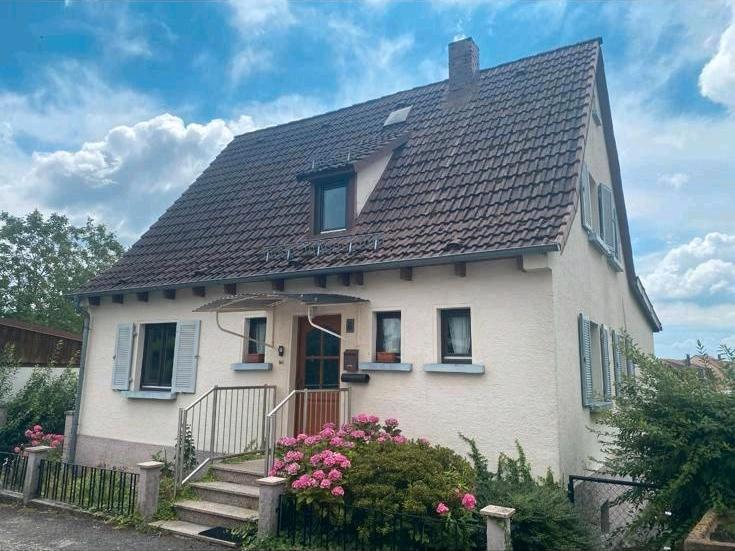 Einfamilienhaus Neckarsteinach - 7.5 Zimmer, 146 m&sup2;, 1.600&euro; | Angebot:26540464