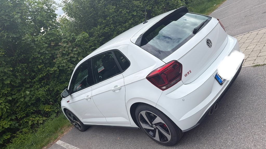 VW Polo 129.000 km 15.850 &euro; Arnbruck 93471