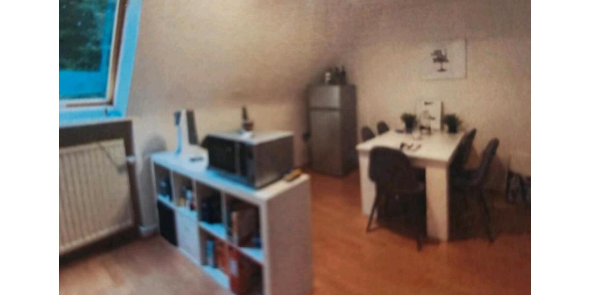 Dachgeschoßwohnung Wilhelmshaven Fedderwardergroden - 2 Zimmer, 53 m&sup2;, 400&euro; | Angebot:26572836