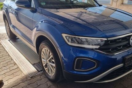 VW T-Roc 38.856 km 22.390 &euro; Mainburg 84048