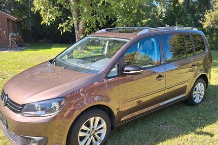 VW Touran 215.000 km 5.800 € Kühbach 86556