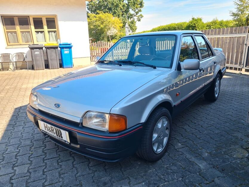 Ford Orion 64.800 km 7.950 € Roßbach 94439