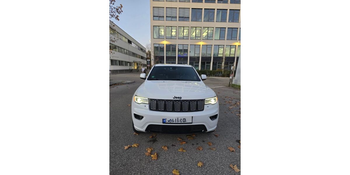 Jeep Grand Cherokee 101.700 km 28.000 &euro; München 80939