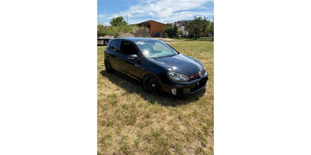VW Golf 228.000 km 6.200 &euro; Volkertshausen 78269