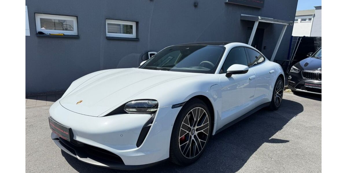Porsche Taycan 131.000 km 48.990 &euro; Bielefeld 33659