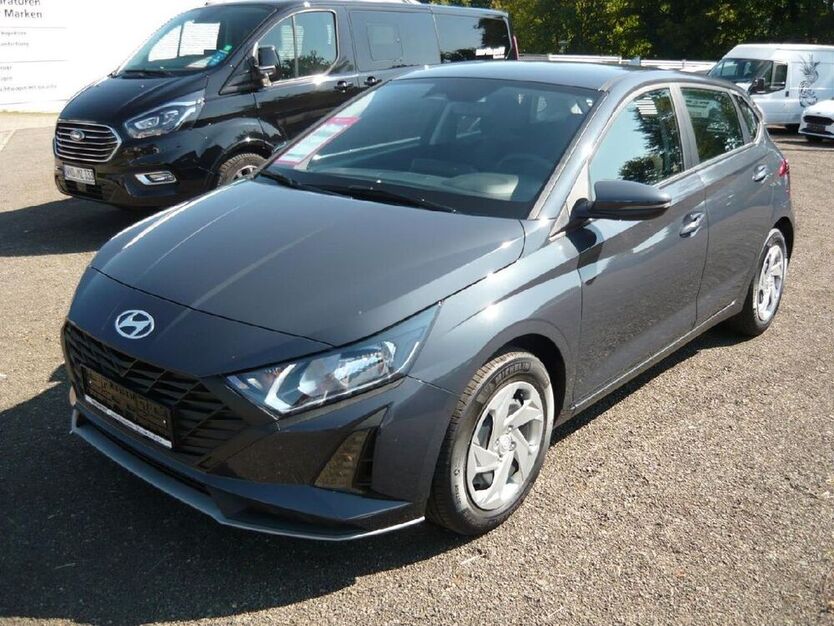 i20