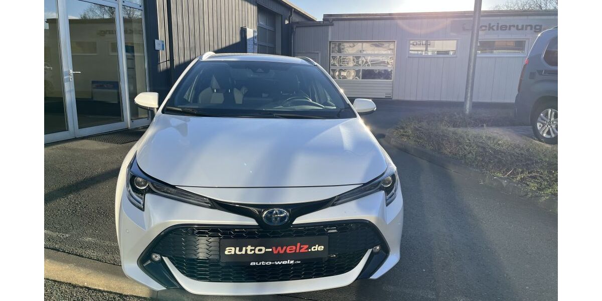 Toyota Corolla 37.295 km 24.890 &euro; Saalfeld 07318