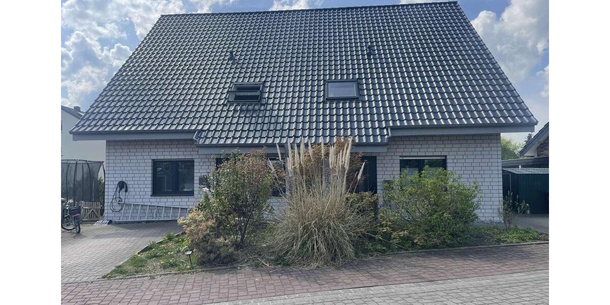 Doppelhaushälfte Spenge - 5 Zimmer, 143 m&sup2;, 1.150&euro; | Angebot:26278817