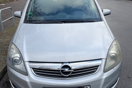 Opel Zafira B 111.811 km 4.700 &euro; Berlin 10178