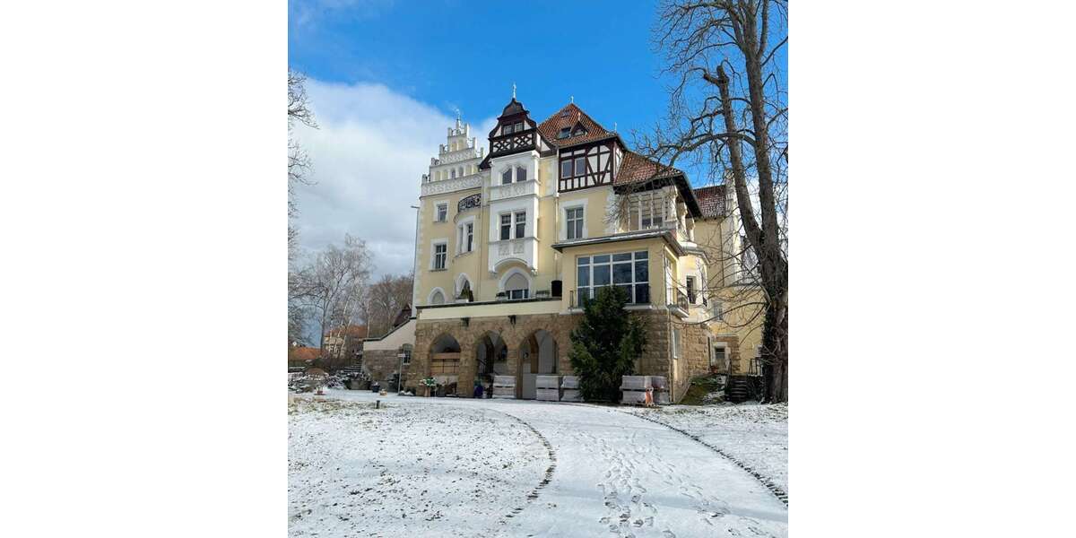 Etagenwohnung Pößneck - 2 Zimmer, 73 m&sup2;, 470&euro; | Angebot:25526004