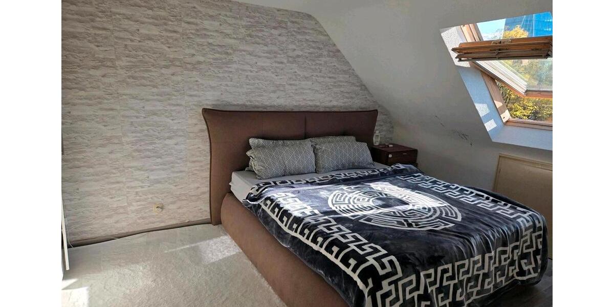 Doppelhaushälfte Villingen-Schwenningen Schwenningen - 8 Zimmer, 164 m&sup2;, 415.000&euro; | Angebot:26374778