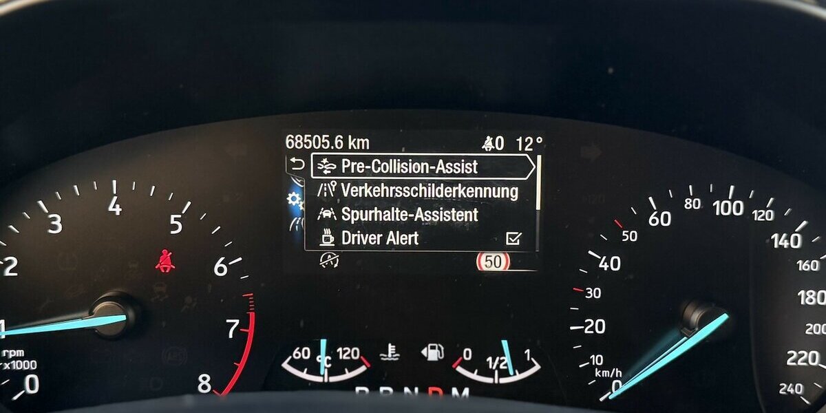 Ford Focus ST-Line / Keyless / Kamera / Carplay 68.000 km 16.900 &euro; Mönchengladbach 41066