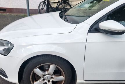 VW Passat 179.448 km 5.599 &euro; Mönchengladbach 41236