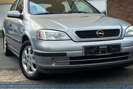 Opel Astra Selection Comfort*Klima*LM*Allwetter*12V* 176.321 km 980 € Berlin 13187