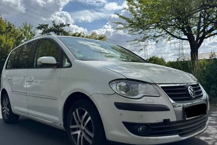 VW Touran 375.000 km 2.490 &euro; Hürth 50354