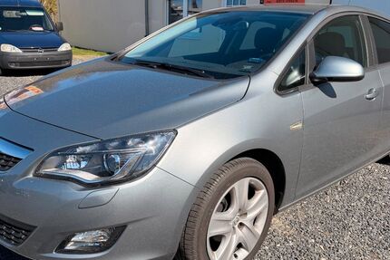 Opel Astra 63.800 km 5.990 &euro; Pasewalk 17309