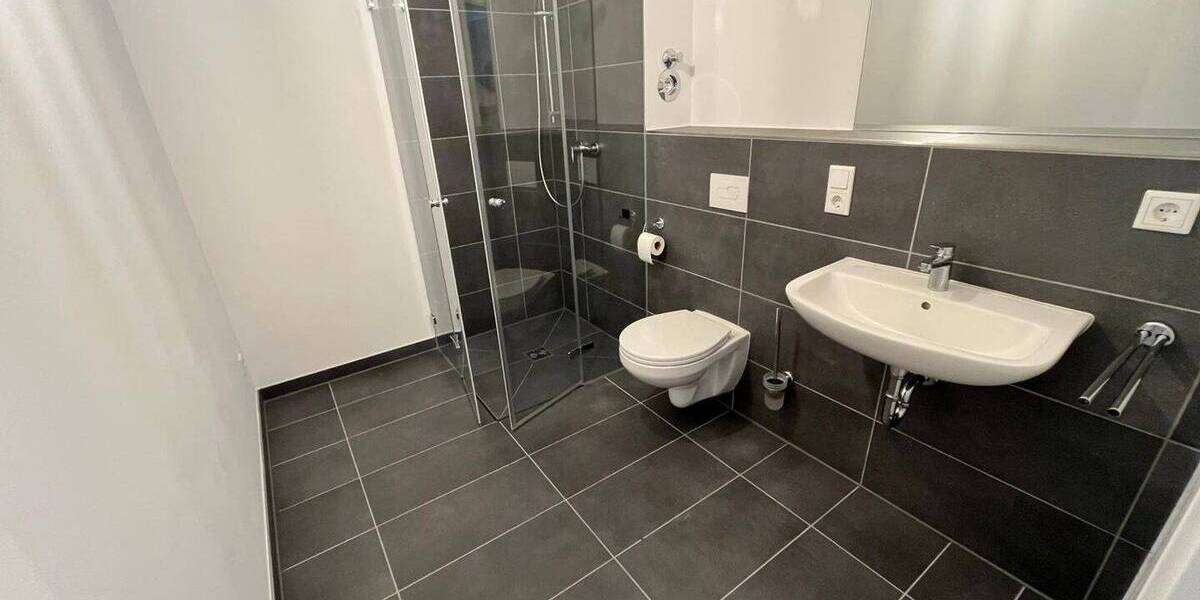 Etagenwohnung Fürth Innenstadt - 2 Zimmer, 67 m&sup2;, 899&euro; | Angebot:26451756