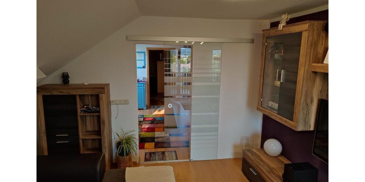 Dachgeschoßwohnung Burgau - 2 Zimmer, 88 m&sup2;, 990&euro; | Angebot:25456464