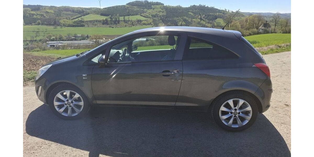 Opel Corsa 155.563 km 3.100 &euro; Lennestadt 57368