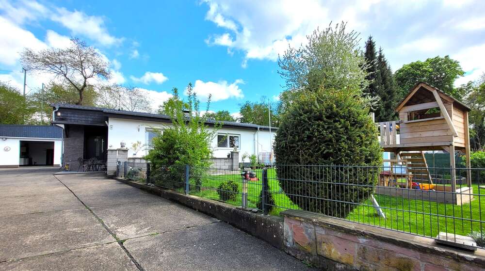 Einfamilienhaus Gießen Wieseck - 8 Zimmer, 228 m&sup2;, 549.000&euro; | Angebot:25898230