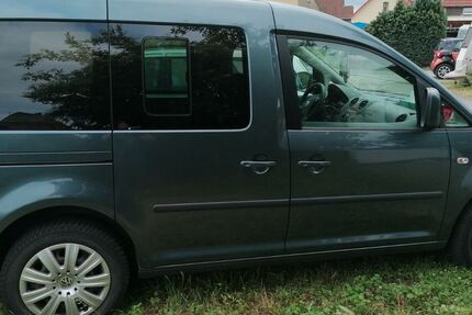 VW Caddy 210.000 km 3.100 &euro; Hamm 59077