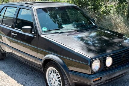 VW Golf 209.000 km 5.900 &euro; Trebur 65468