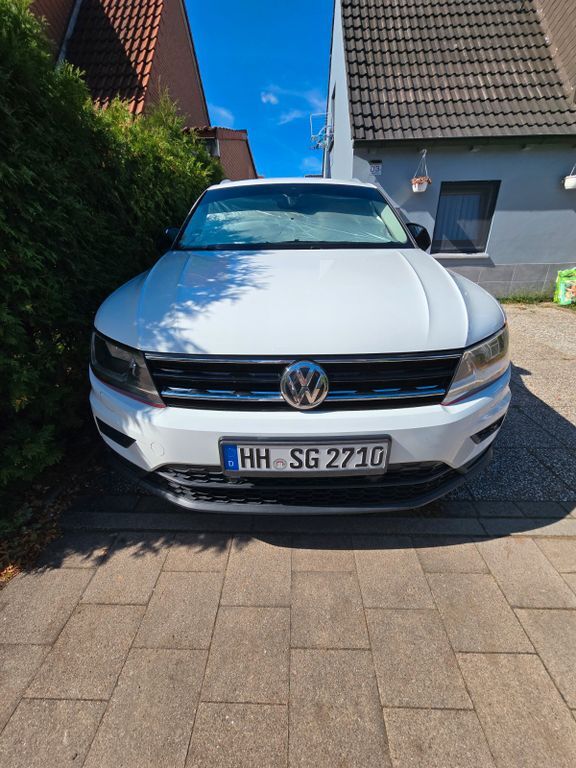 VW Tiguan 104.000 km 21.500 € Hamburg 21129