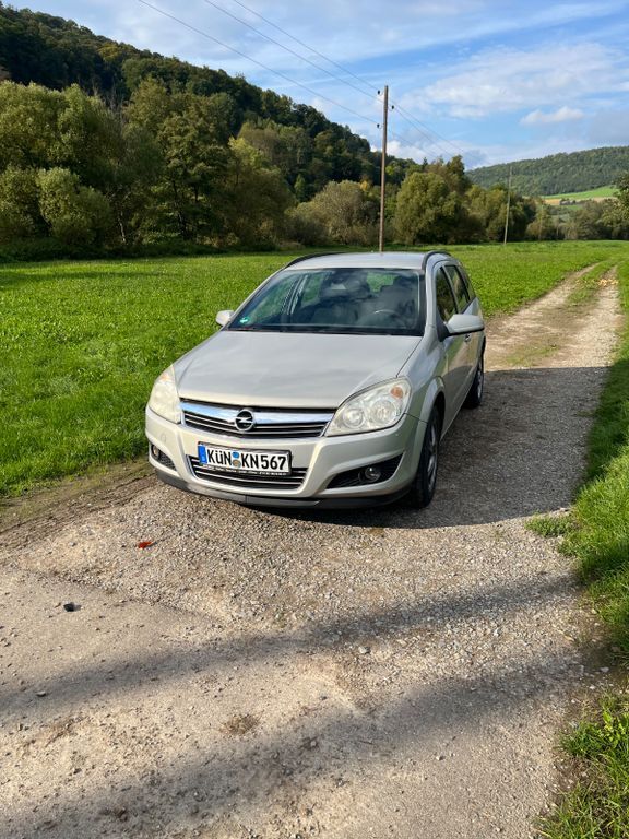 Opel Astra 215.000 km 2.499 € Braunsbach-Weilersbach 74542