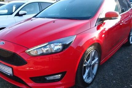Ford Focus 63.658 km 12.998 € Oberlungwitz 09353