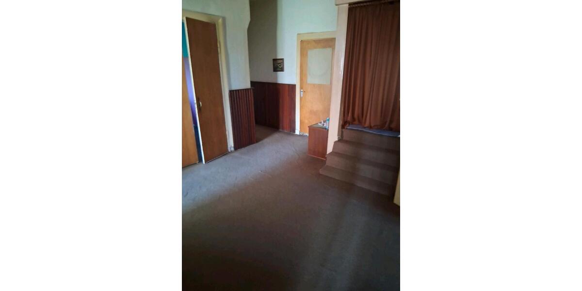 Einfamilienhaus Lunden - 11 Zimmer, 320 m&sup2;, 89.000&euro; | Angebot:26517490