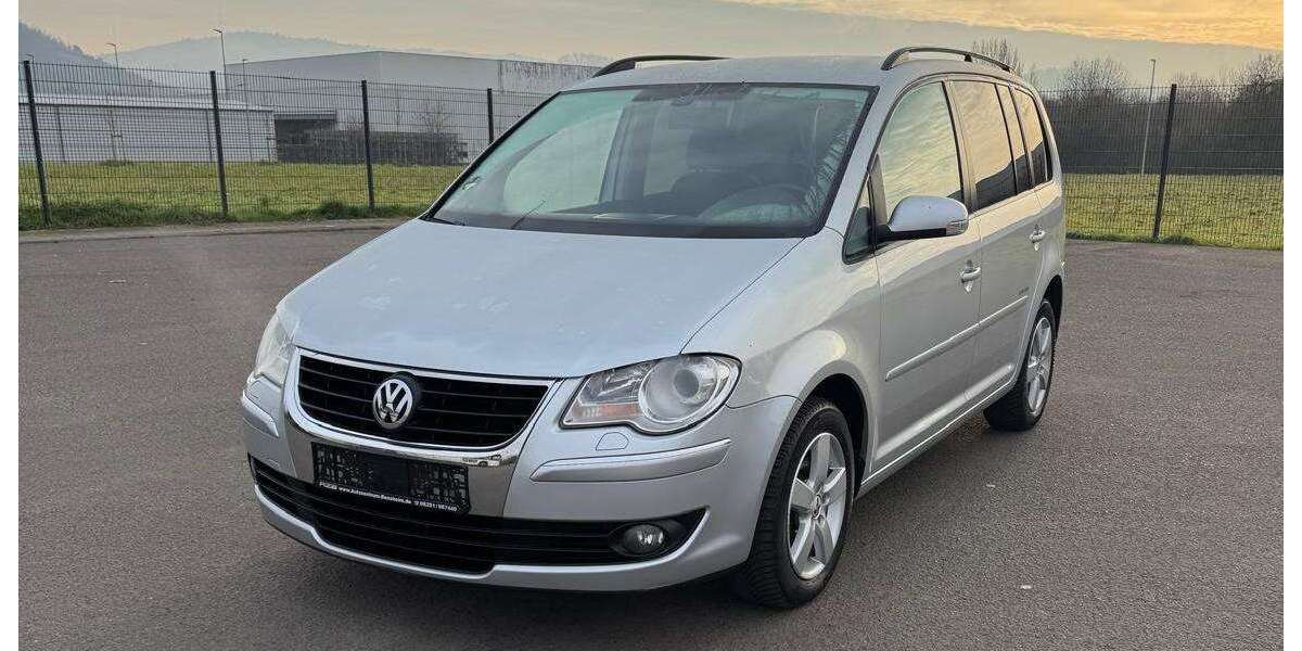 VW Touran 247.485 km 4.300 &euro; Bensheim 64625