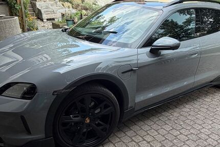 Porsche Taycan 30.000 km 85.000 &euro; Rosenheim 83022