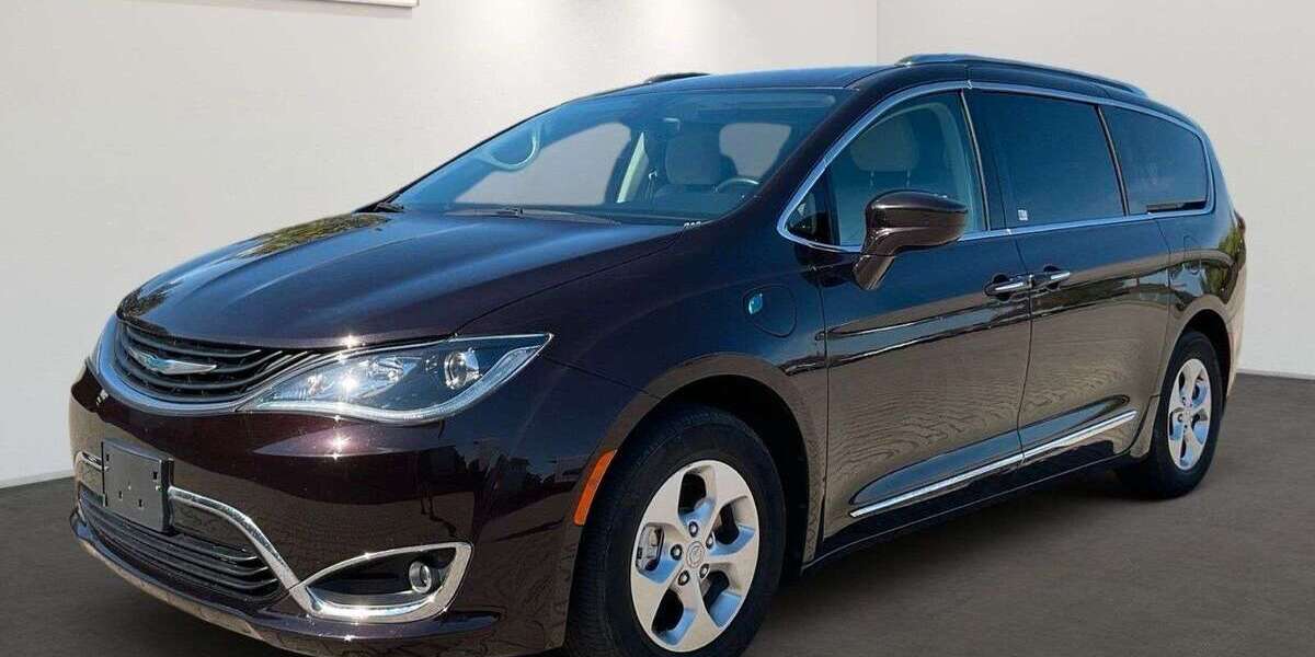 Chrysler Pacifica 45.469 km 21.999 &euro; Sandersdorf-Brehna 06796