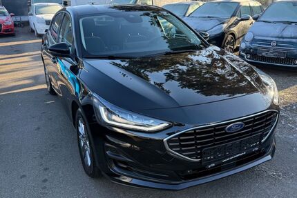 Ford Focus 25.238 km 17.990 &euro; Sindelfingen 71065