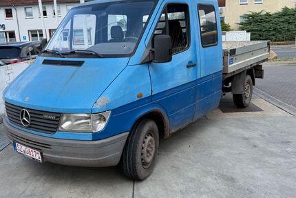 Mercedes-Benz Sprinter 275.000 km 3.490 € Salzgitter 38229