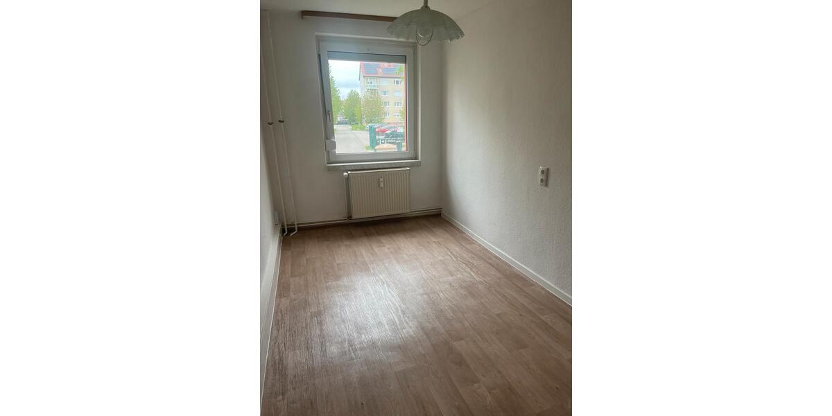 Hochparterre Haldensleben - 3 Zimmer, 60 m&sup2;, 450&euro; | Angebot:26446341