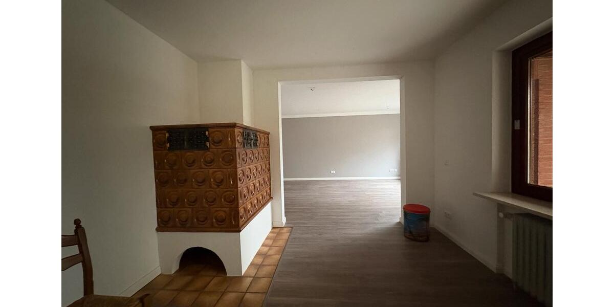 Erdgeschoßwohnung Rosengarten - 2 Zimmer, 82 m&sup2;, 1.075&euro; | Angebot:25391466