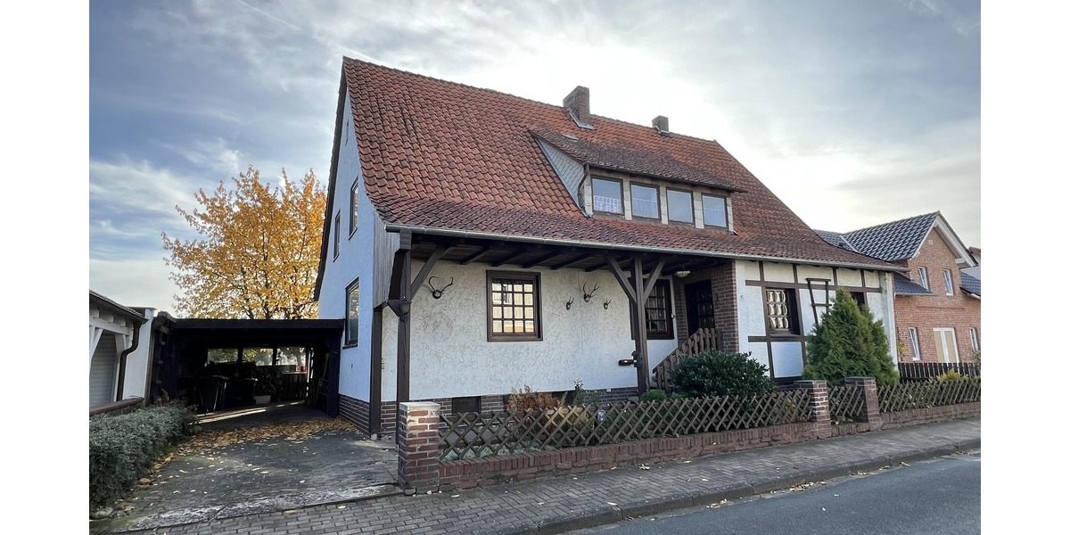 Großzügiges Wohnhaus mit Traumgarten - Zweifamilienhaus Harsum Harsum | Angebot:26480109